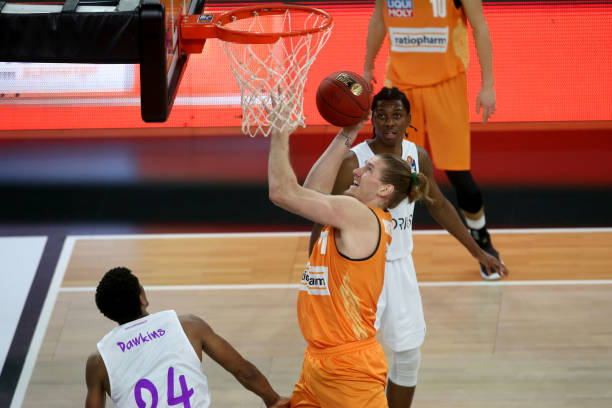 必要尊重 必要尊重