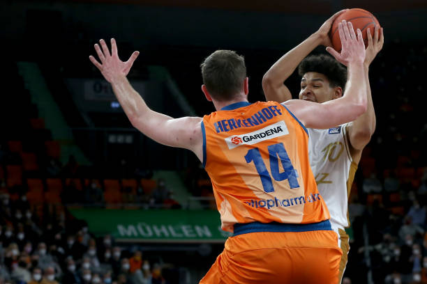 留下空间 留下空间