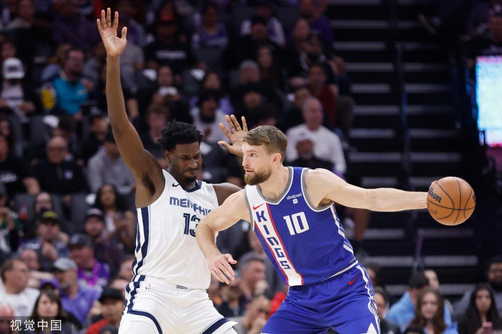 多纳鲁马在 多纳鲁马在