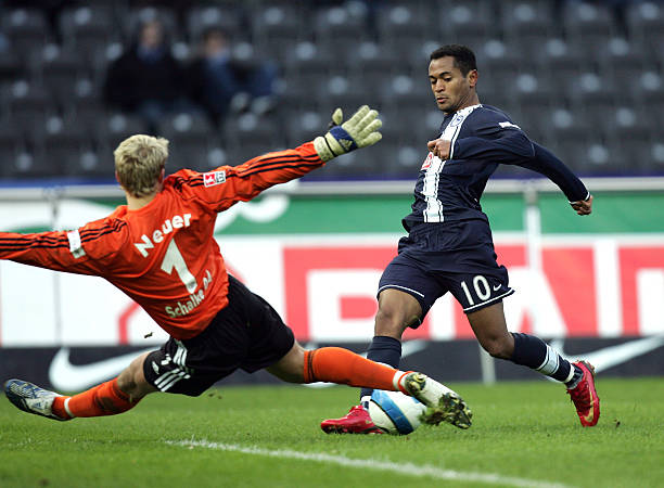 他以替补或 他以替补或