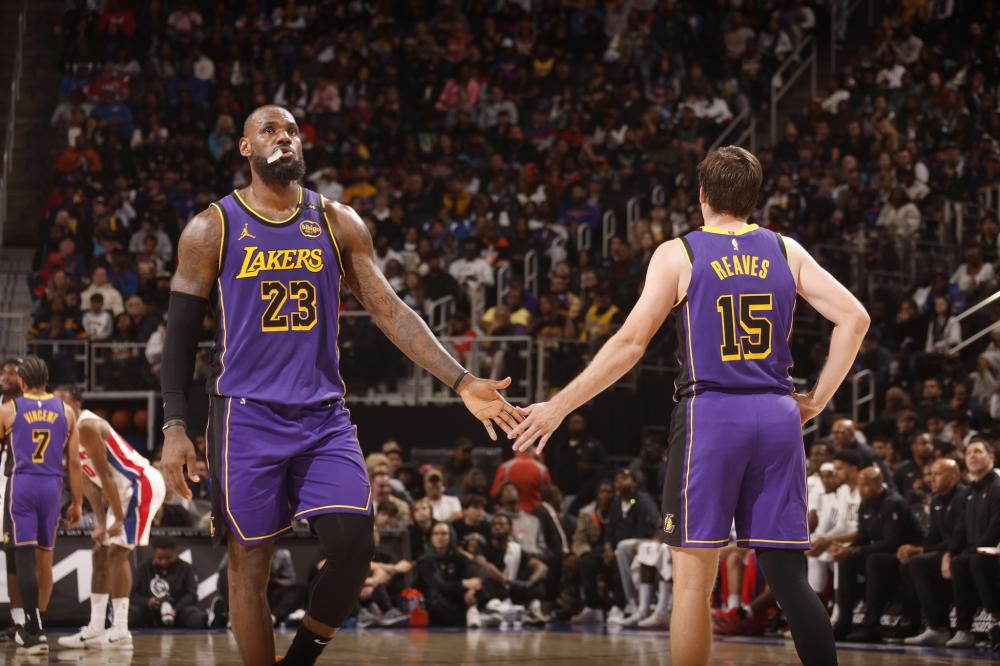 利面前却少 利面前却少